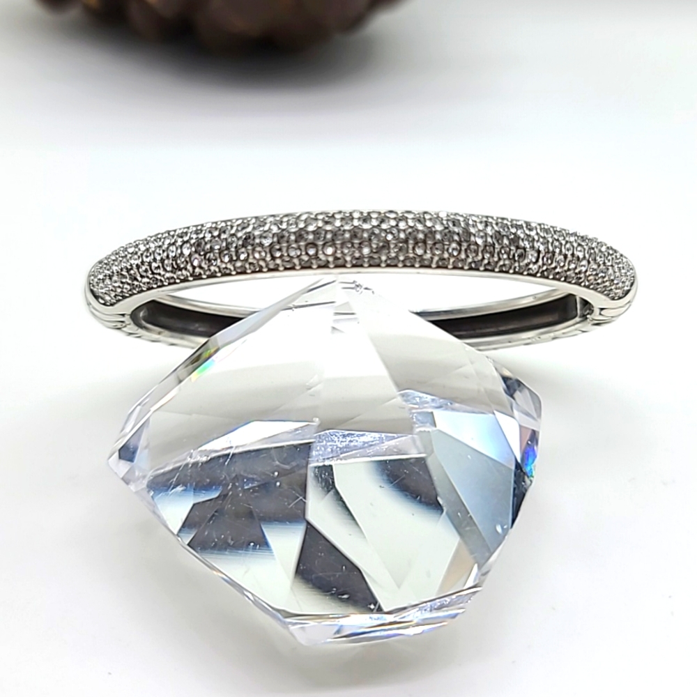 Brighton "PEBBLE ICE" Pave Swarovski Crystal Hinged Bangle on Pebbled Silver! - Picture 10 of 12